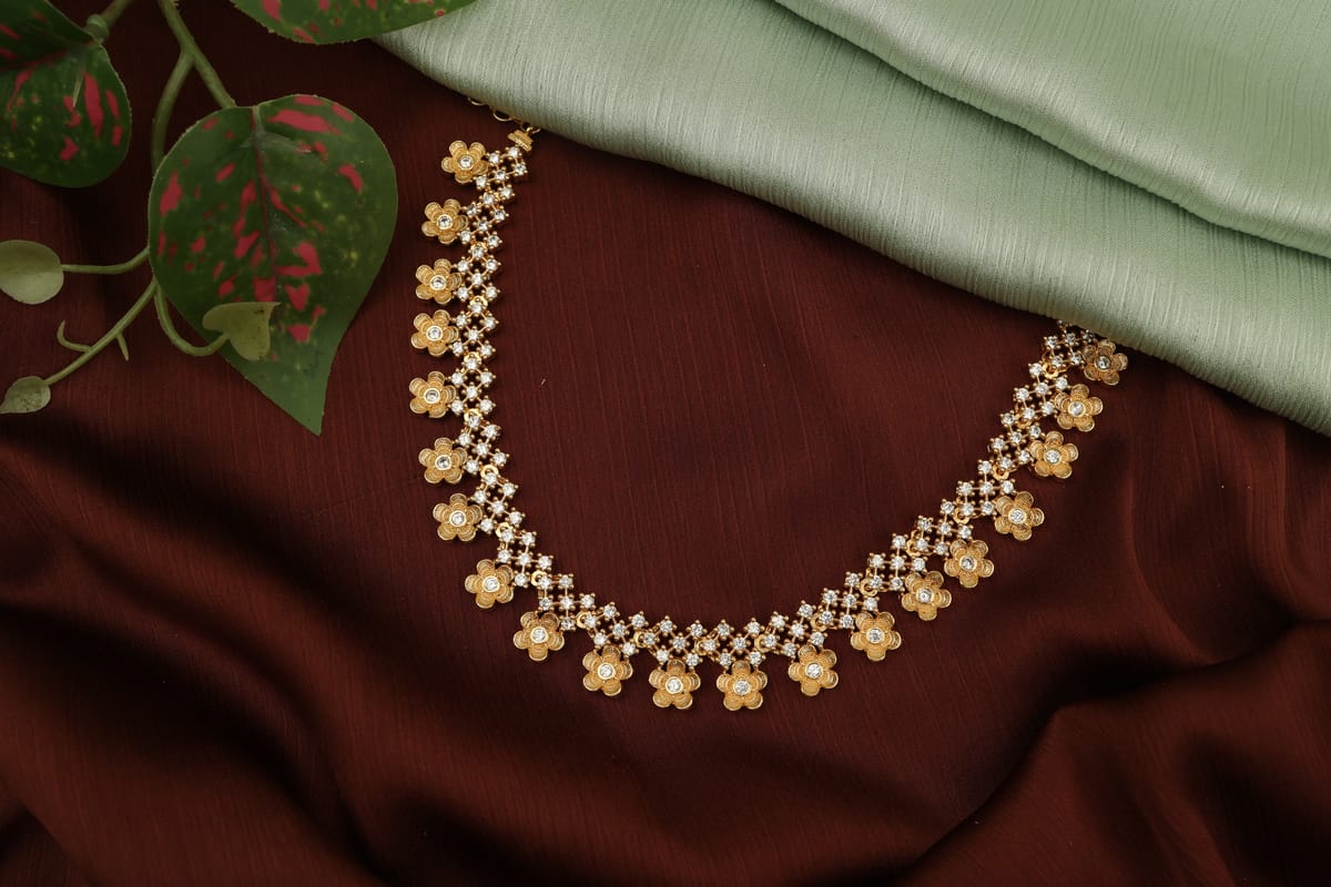 FLOWER HANGING NECKLACE N753