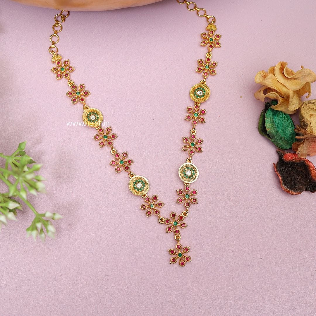 Flower Round Necklace NK163