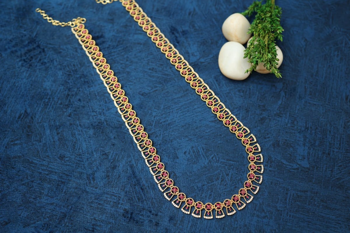 LONG HAARAM NK189