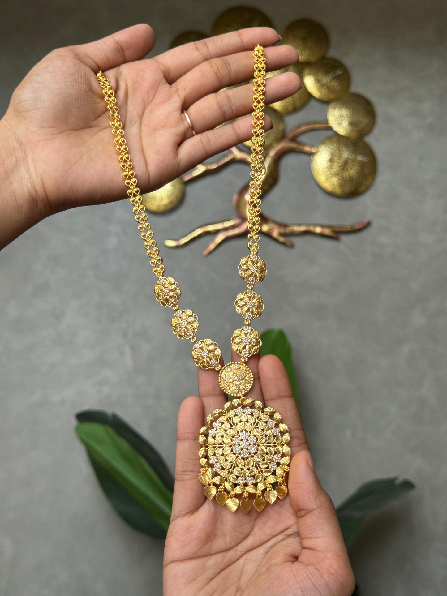 Floral Radiance Haram HN 359