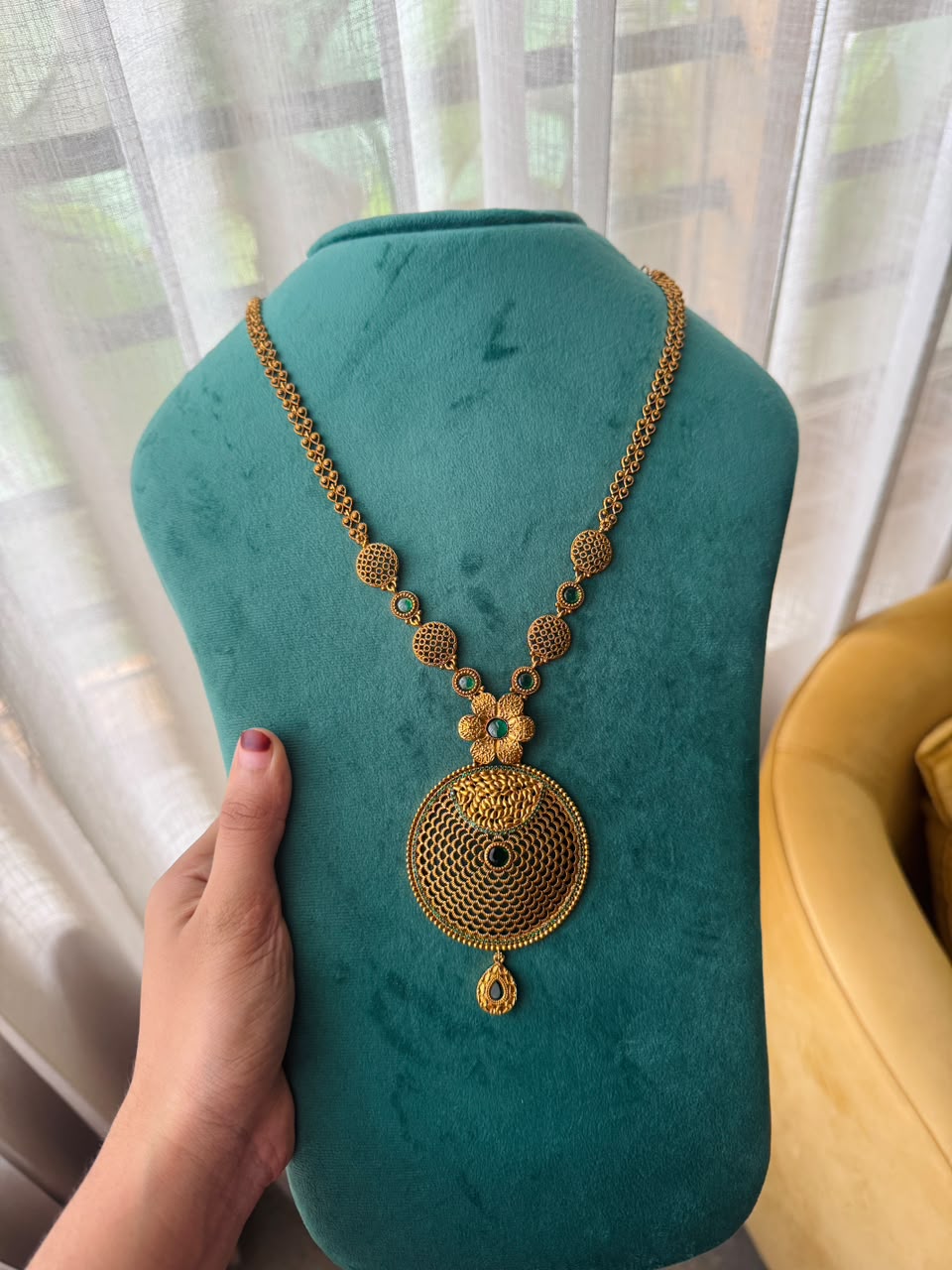 Circle Antique Haram HN367