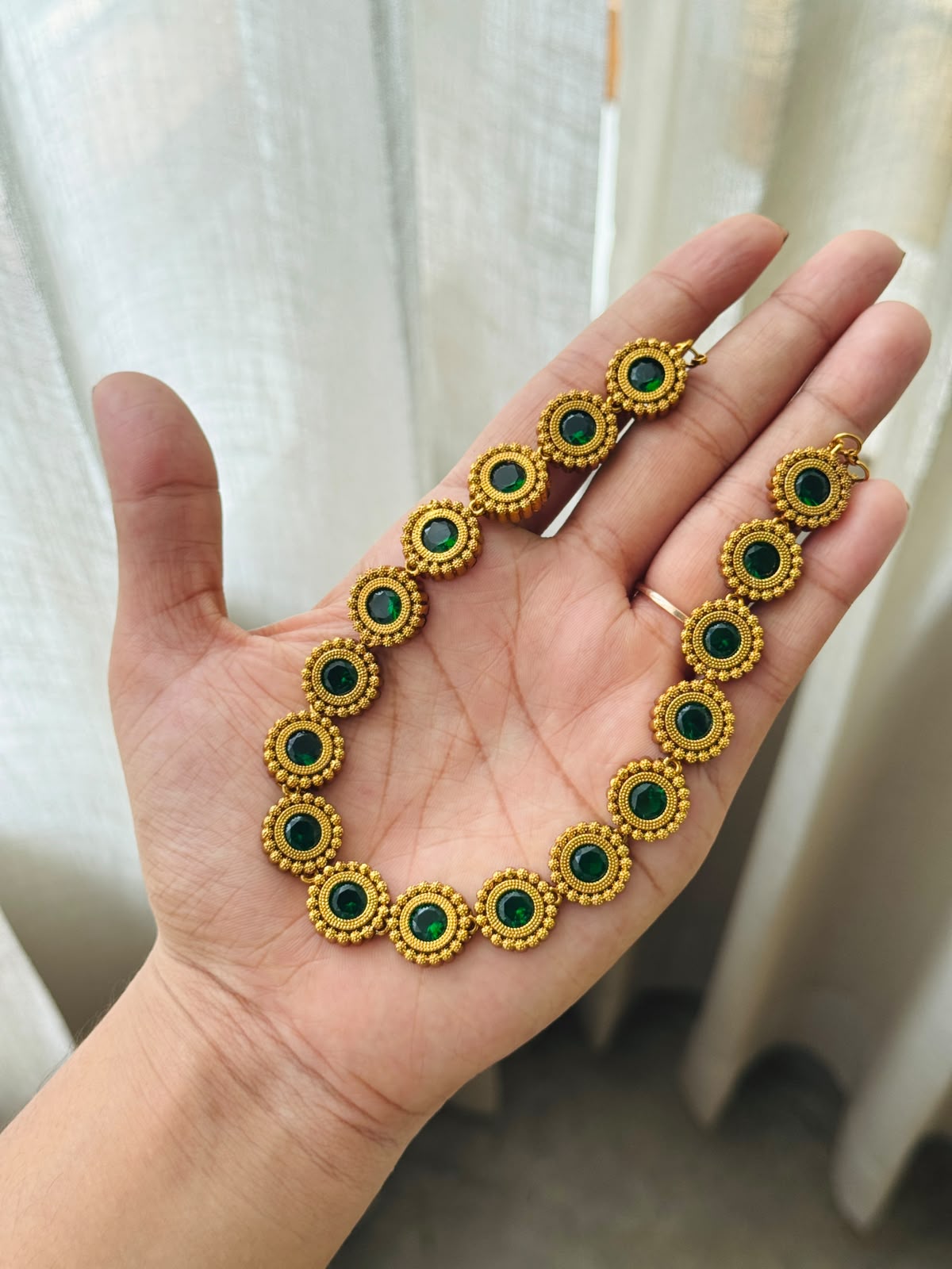 Button necklace HN658