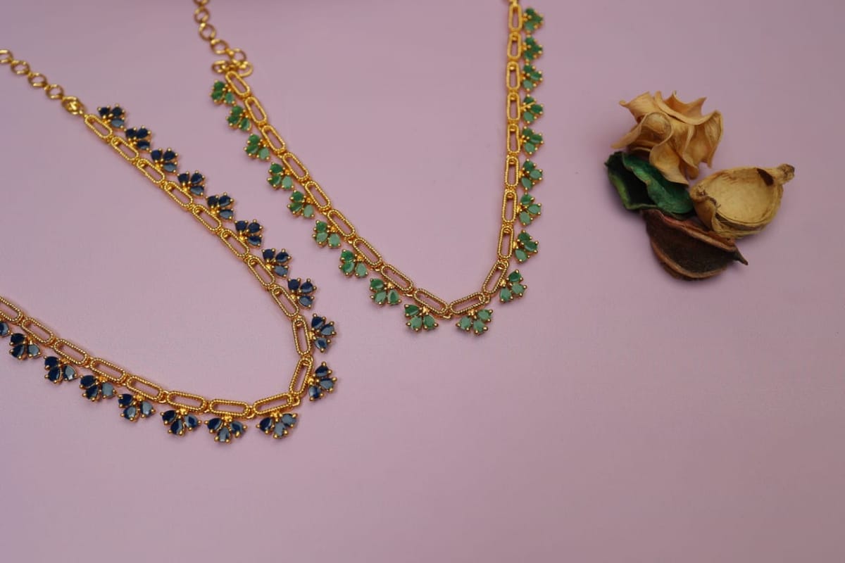 FLORAL STONED NECKLACE N800