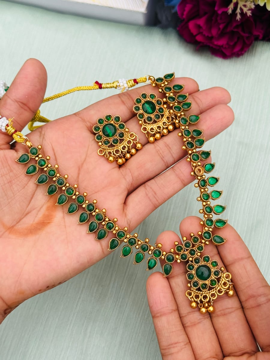 Emerald Stone Gold-Plated Necklace  MN105