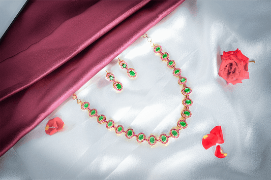 Sparkling Aura Necklace Set M37