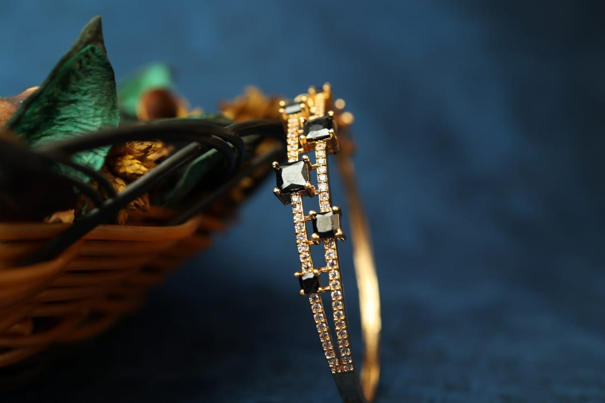 Double Layer Lock Bracelet LB36