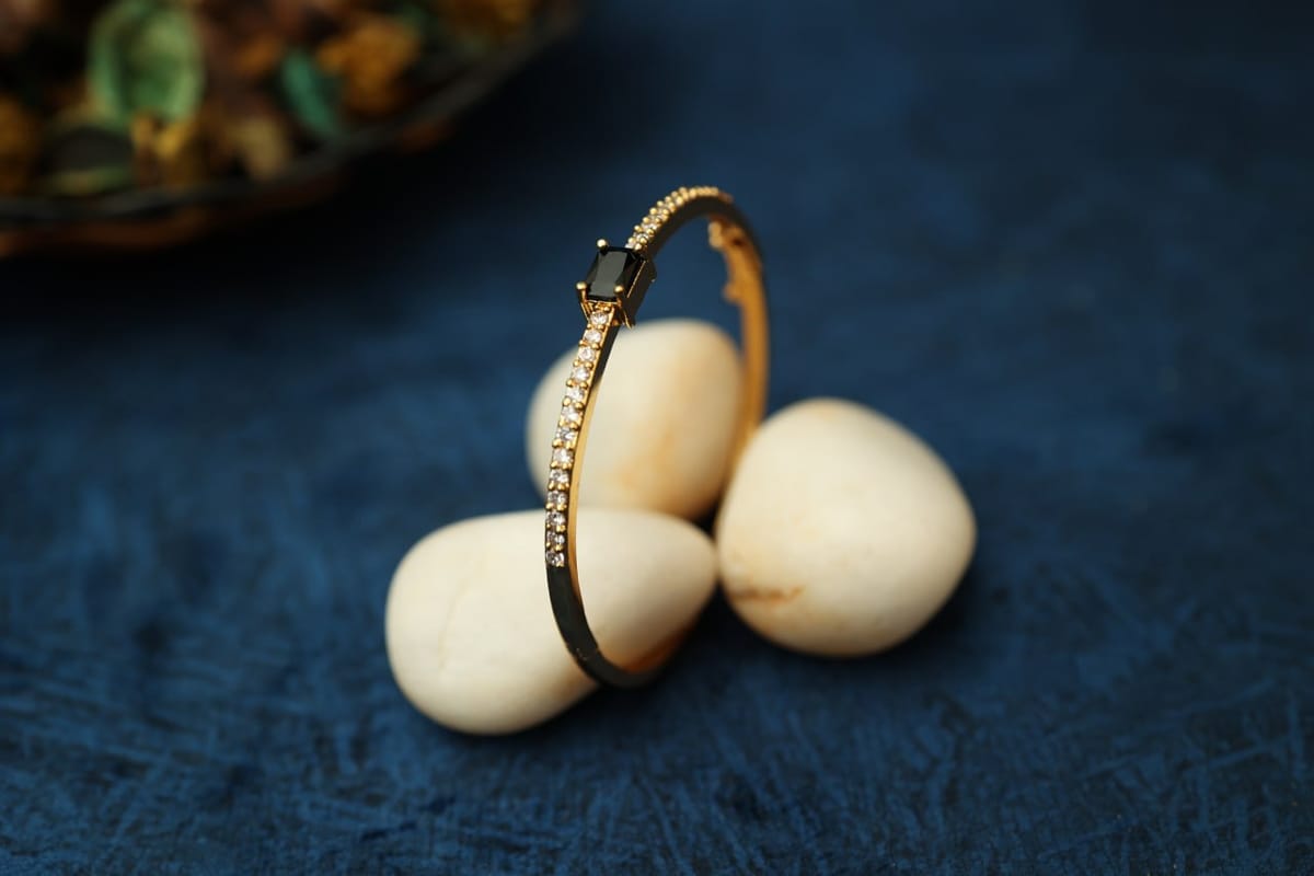 Single Stone Lock Bracelet LB39