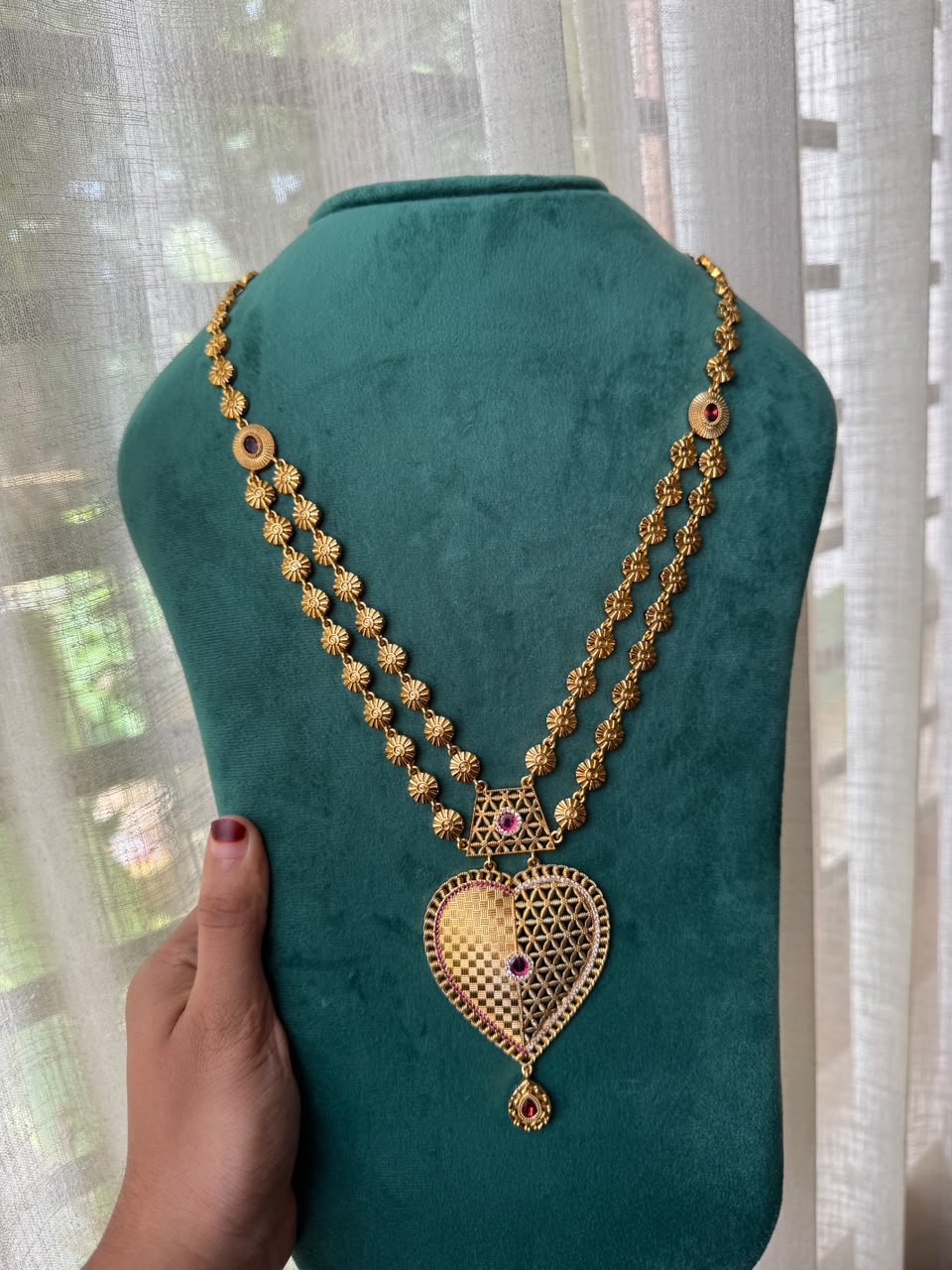 HEART LAYER ANTIQUE HAARAM HN365