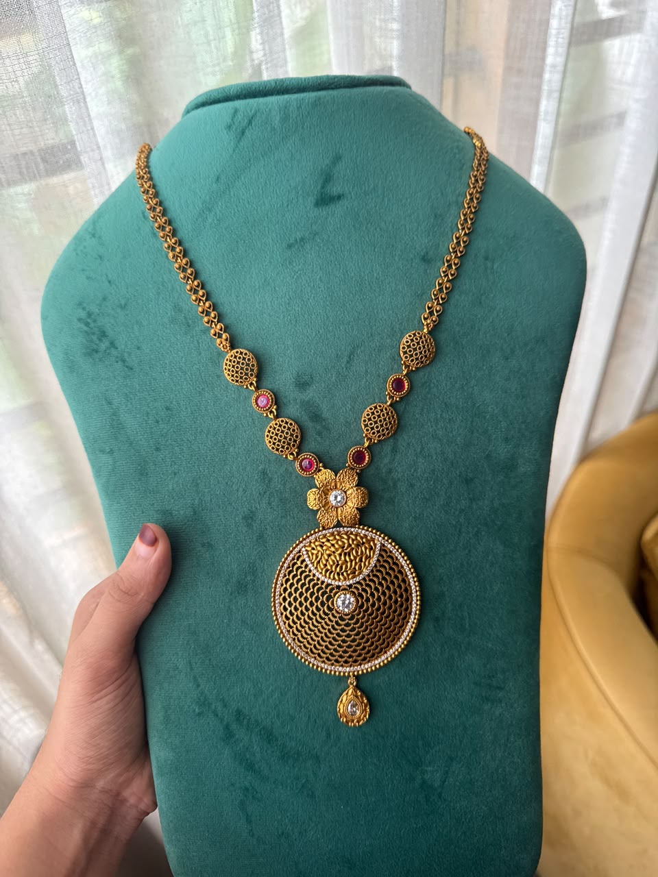 Circle Antique Haram HN367