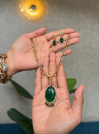 Emerald Grace Pendant Set  HN620