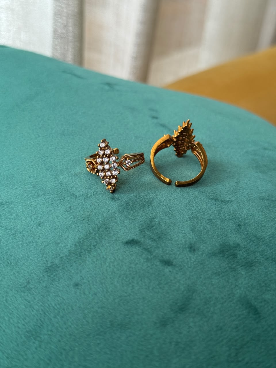 Twinkle Cross Ring HR104