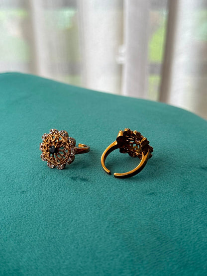 VINTAGE ANTIQUE ADJUSTABLE RING HR100 PER PIECE