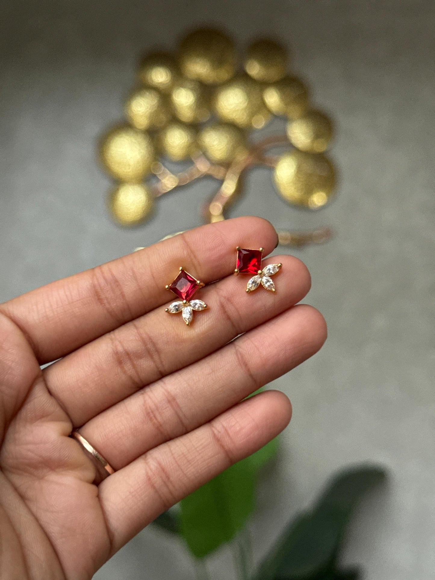 Blossom Spark Studs HK1243