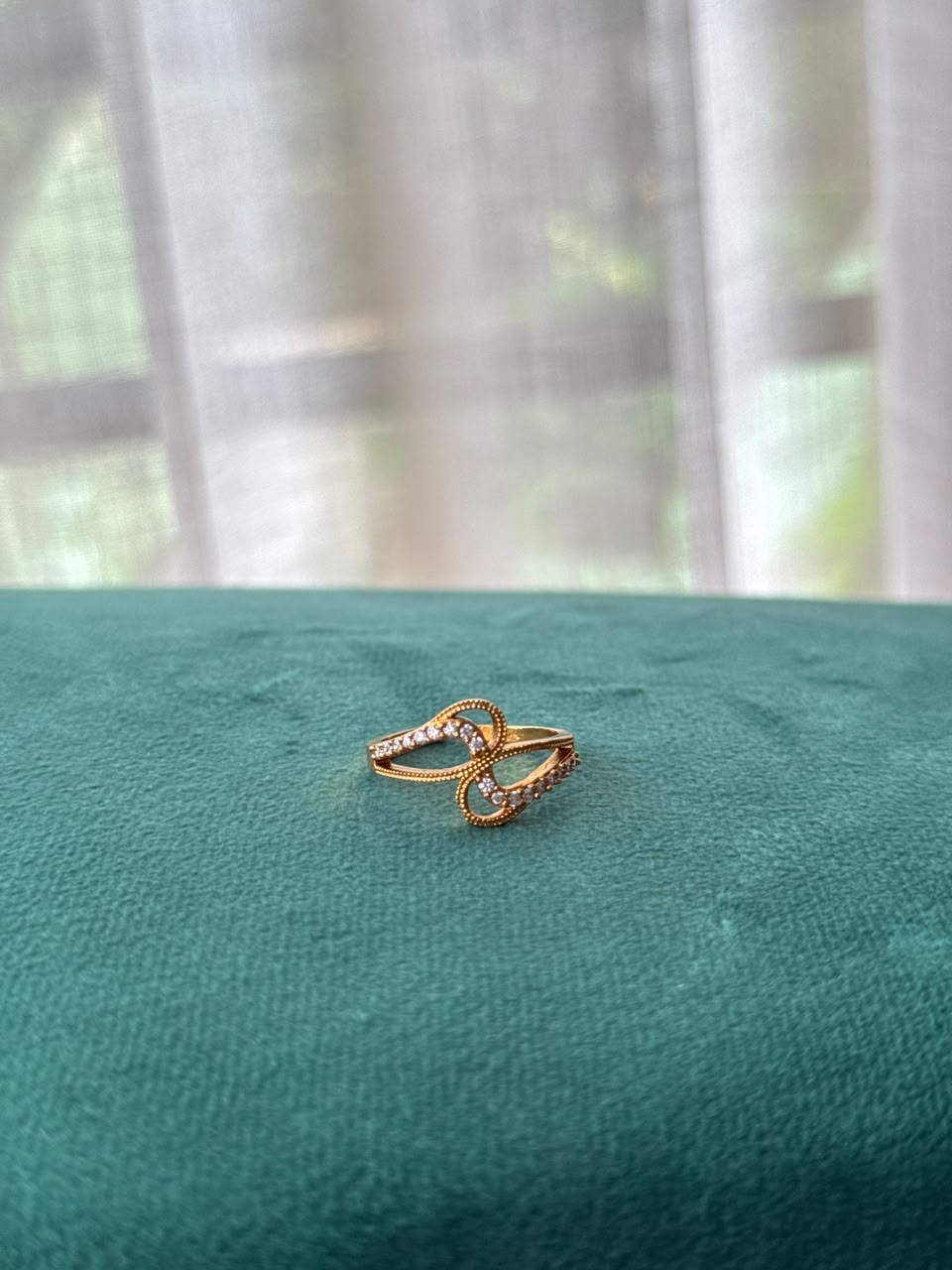 Celeste Bow Antique ring HR101