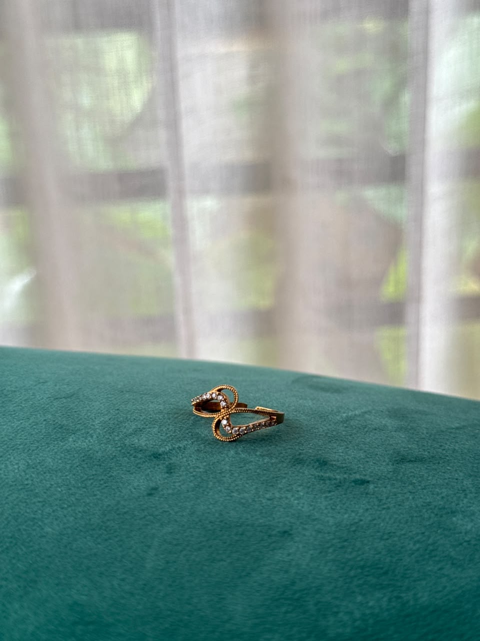 Celeste Bow Antique ring HR101