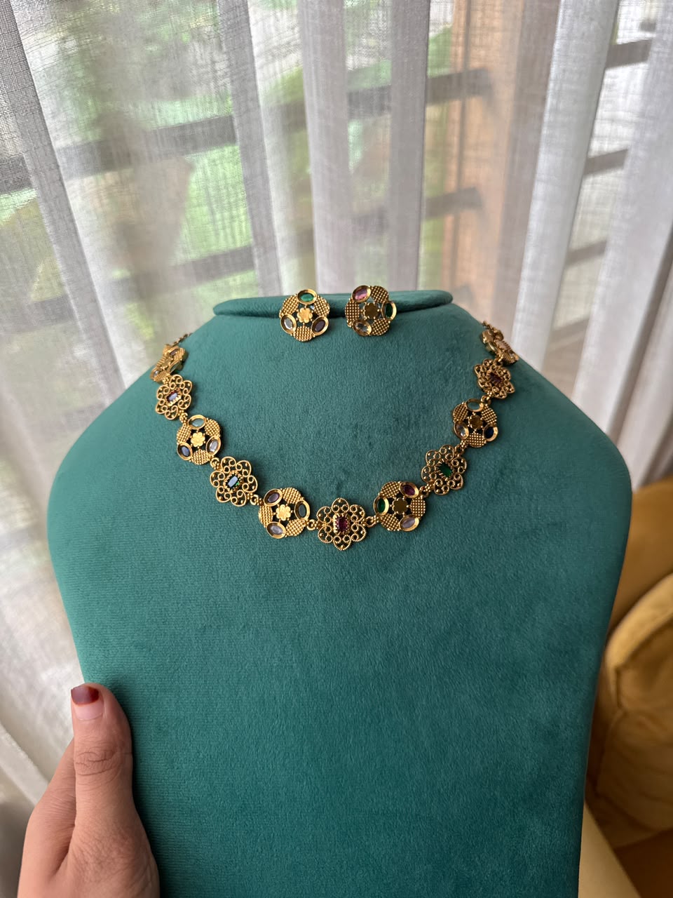 Floral Round Necklace Set HH109