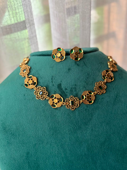 Floral round HH109