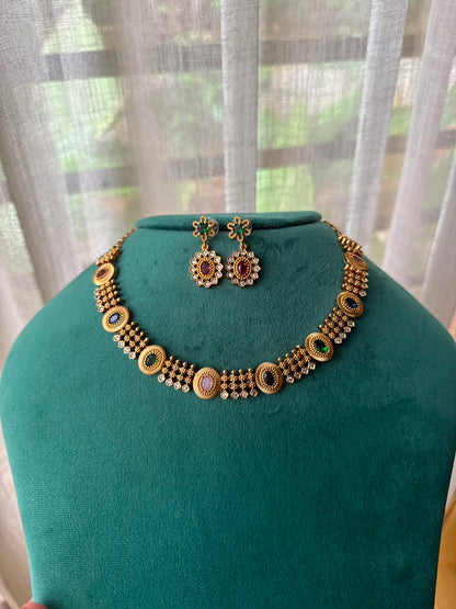 Oval peacock necklace HN164