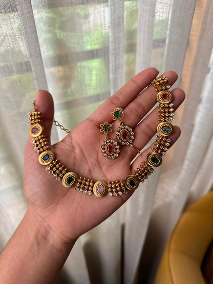 Oval peacock necklace HN164