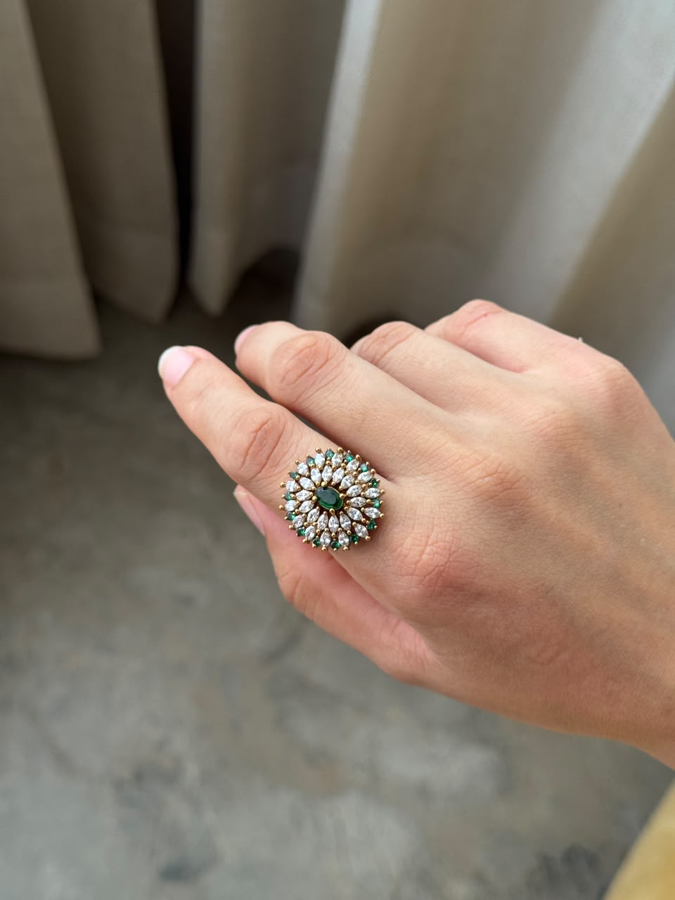 FLORAL ANTIQUE RING HR106