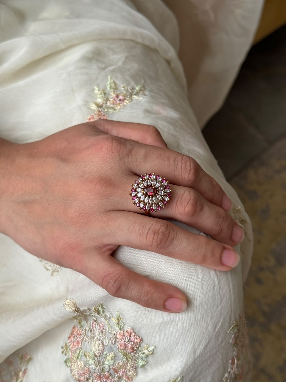 FLORAL ANTIQUE RING HR106
