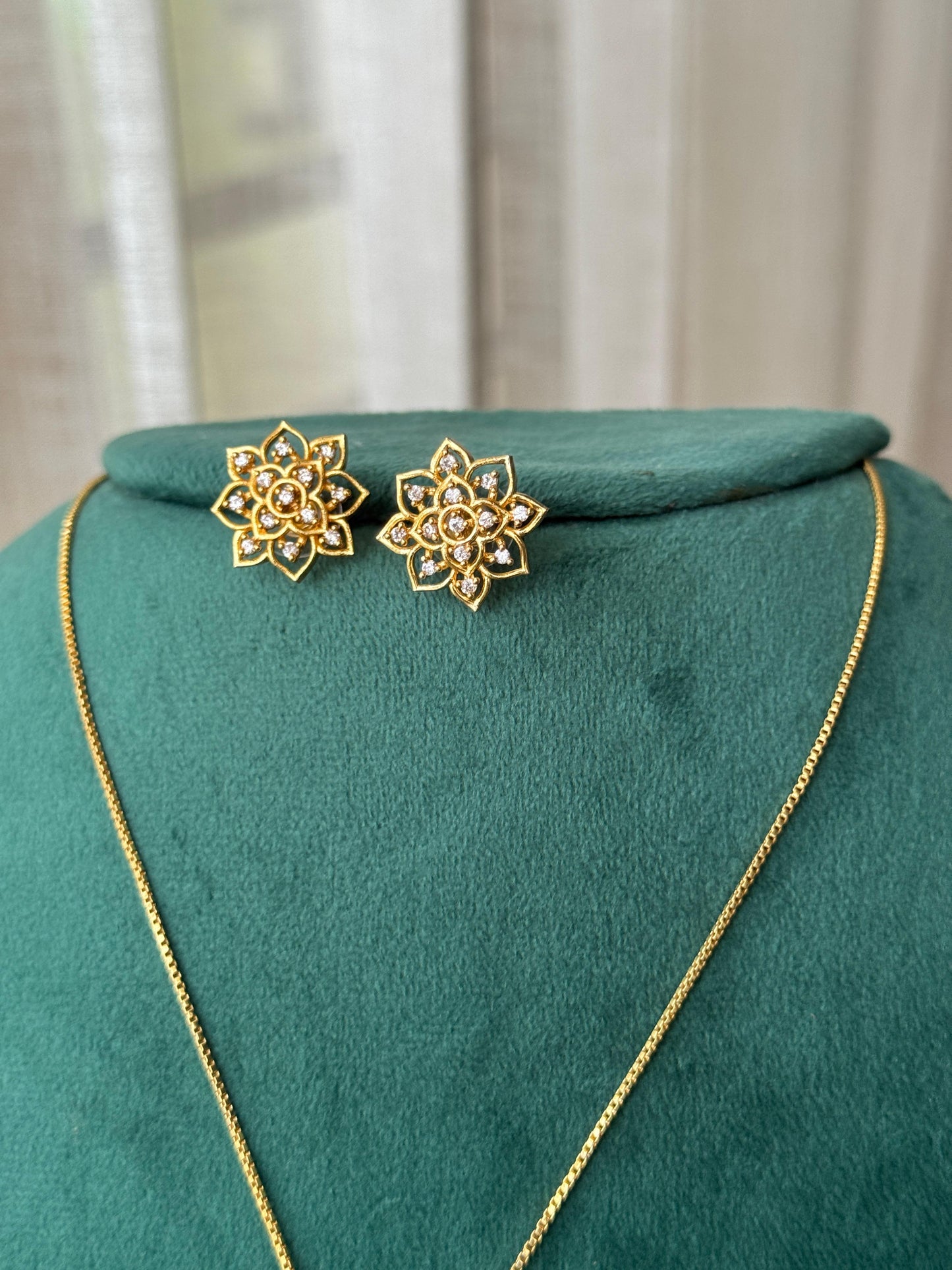Diamond Floral Locket Chain