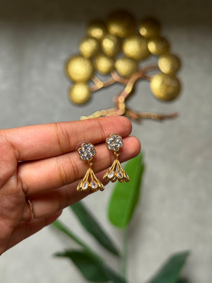 Flower Kutty Jhumka