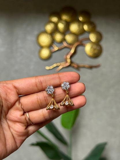Flower Kutty Jhumka