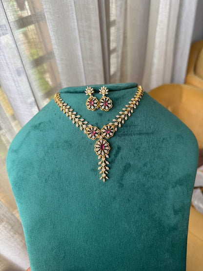 Petal Vine Necklace HN1436