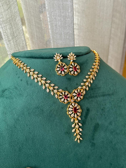 Petal Vine Necklace HN1436