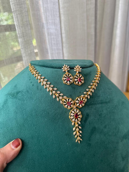 Petal Vine Necklace HN1436