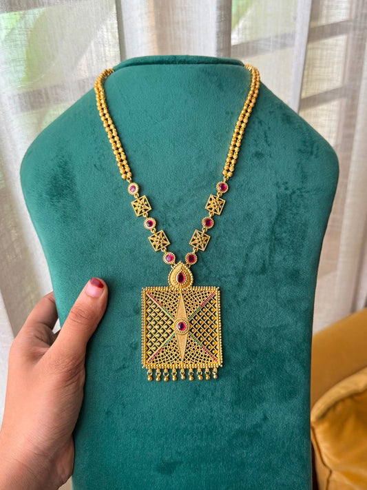 Box gold haaram HN366