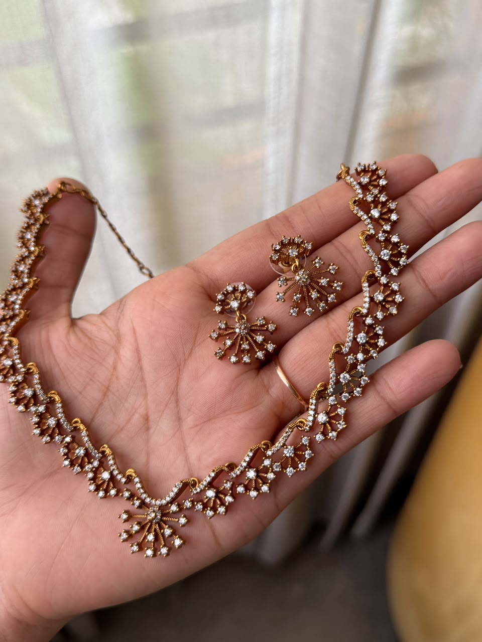 Ruhani antique HN306