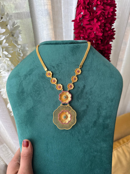Gulnaar Floral Haaram HN124