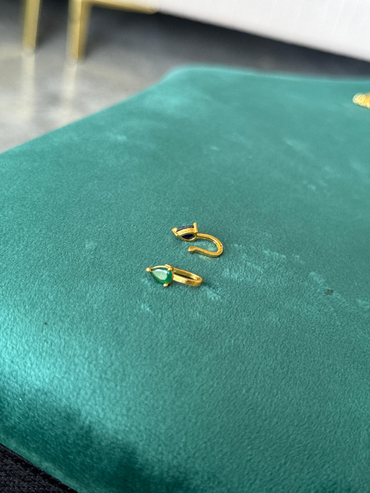 Gem Nose Pin HK-1168