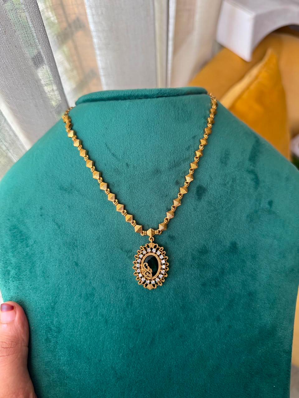 Classic Beaded Pendant Chain HH134
