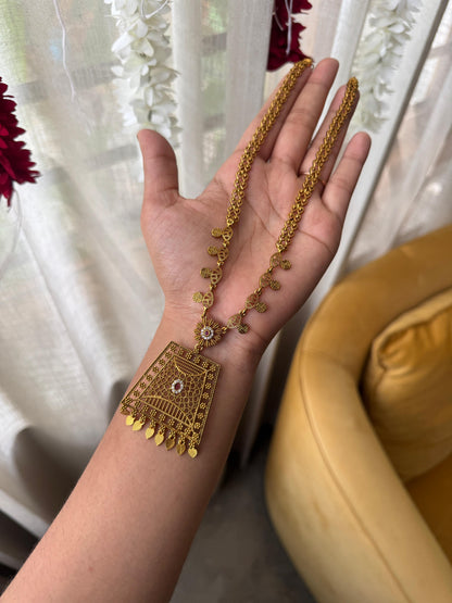 Haaram locket elakathali HH144