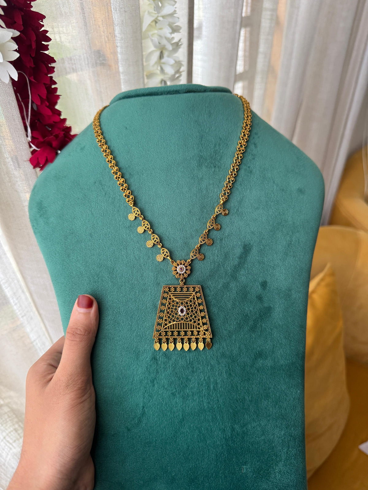 Haaram locket elakathali HH144