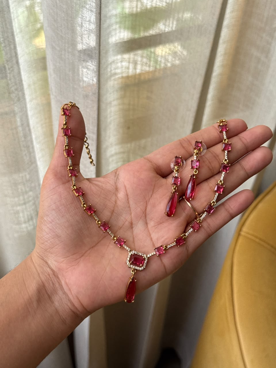 Royal AD drop necklace  HN487