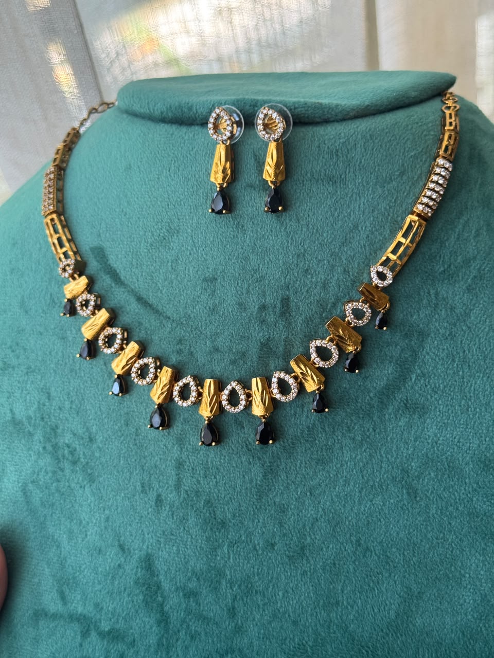 Rain drop antique necklace HH148