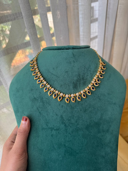 Mangoe Necklace Gold HH150