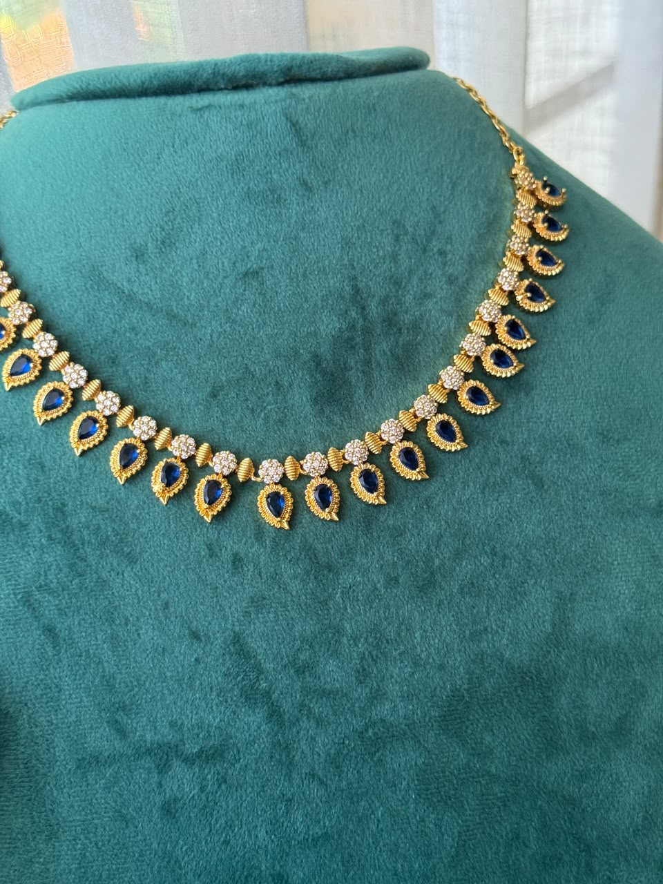 Kiara Floral Necklace HH152