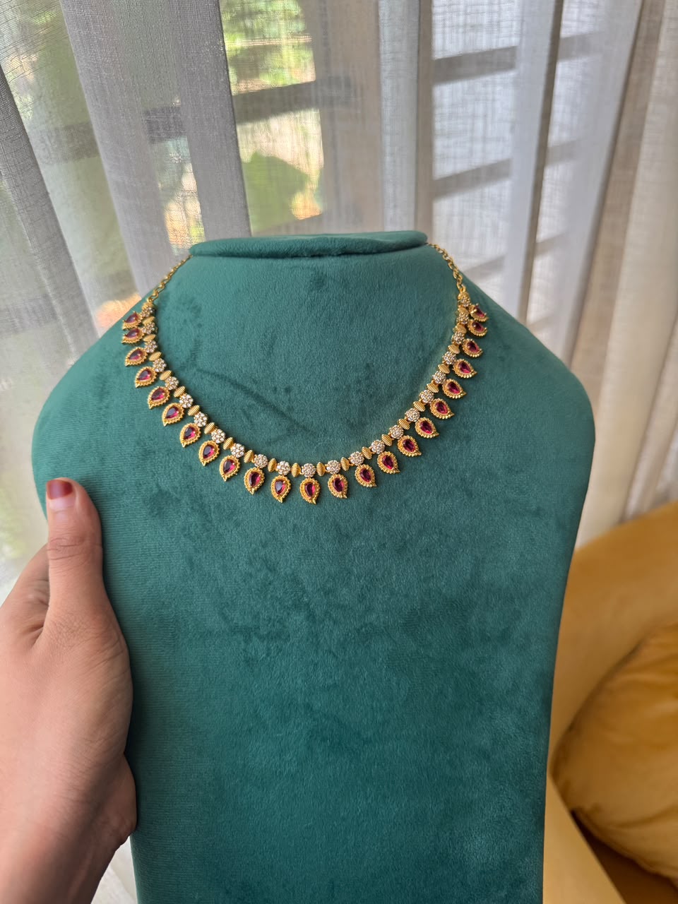 Mangoe Necklace Gold HH150