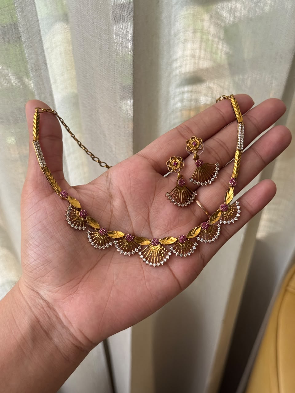 Kiara Floral Necklace HH152
