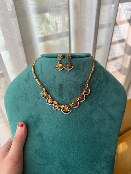 Kiara Floral Necklace HH152