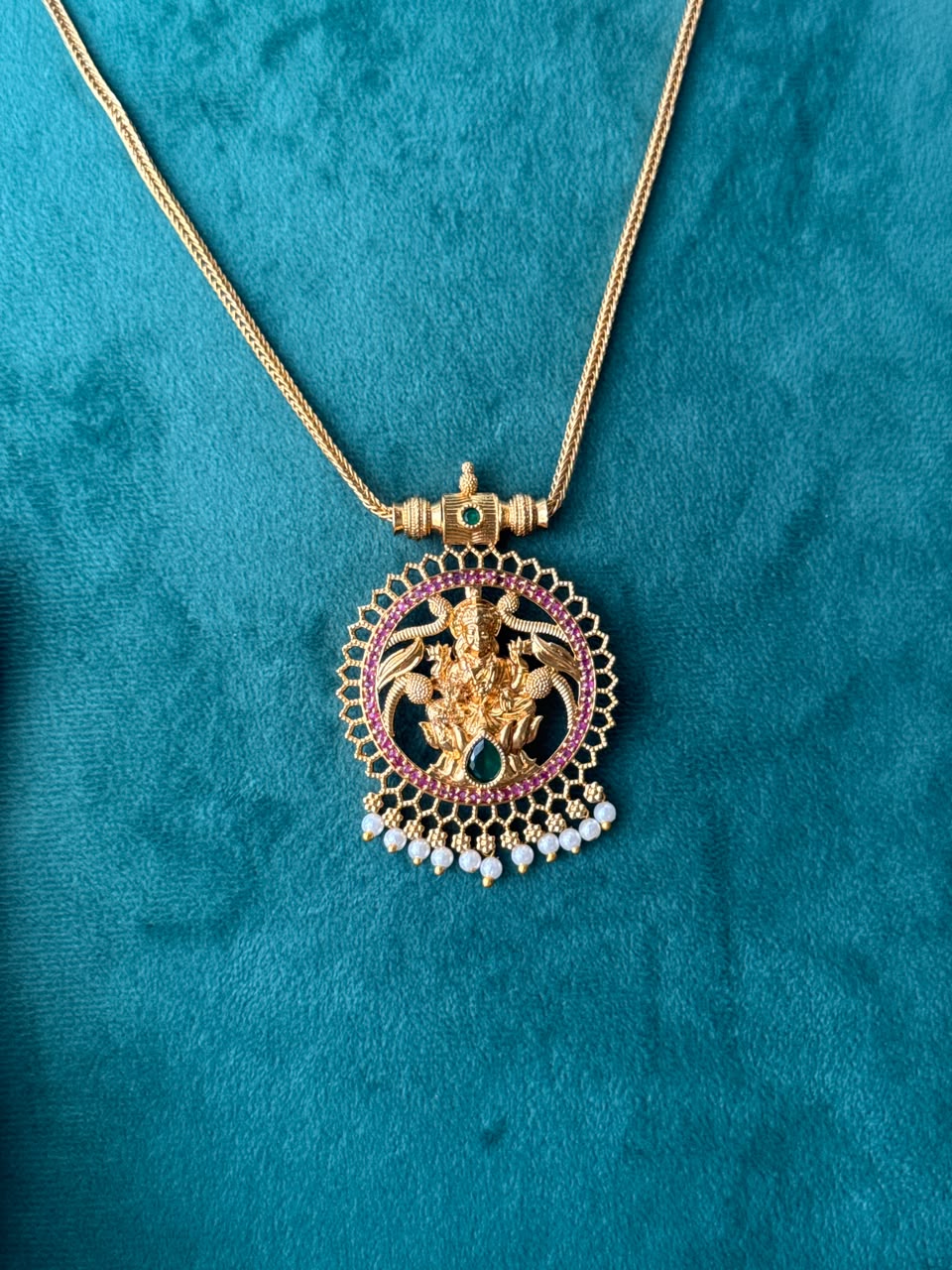 Royal lekshmi Pendant Necklace HH154