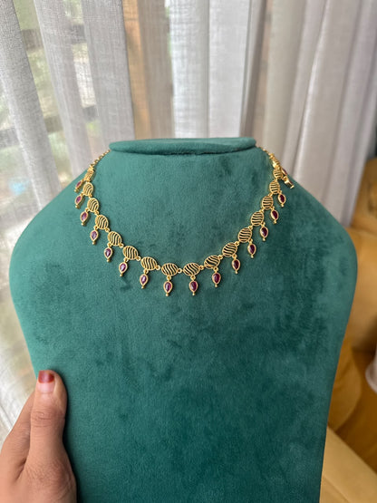 Wavy Charm Link Necklace HH170