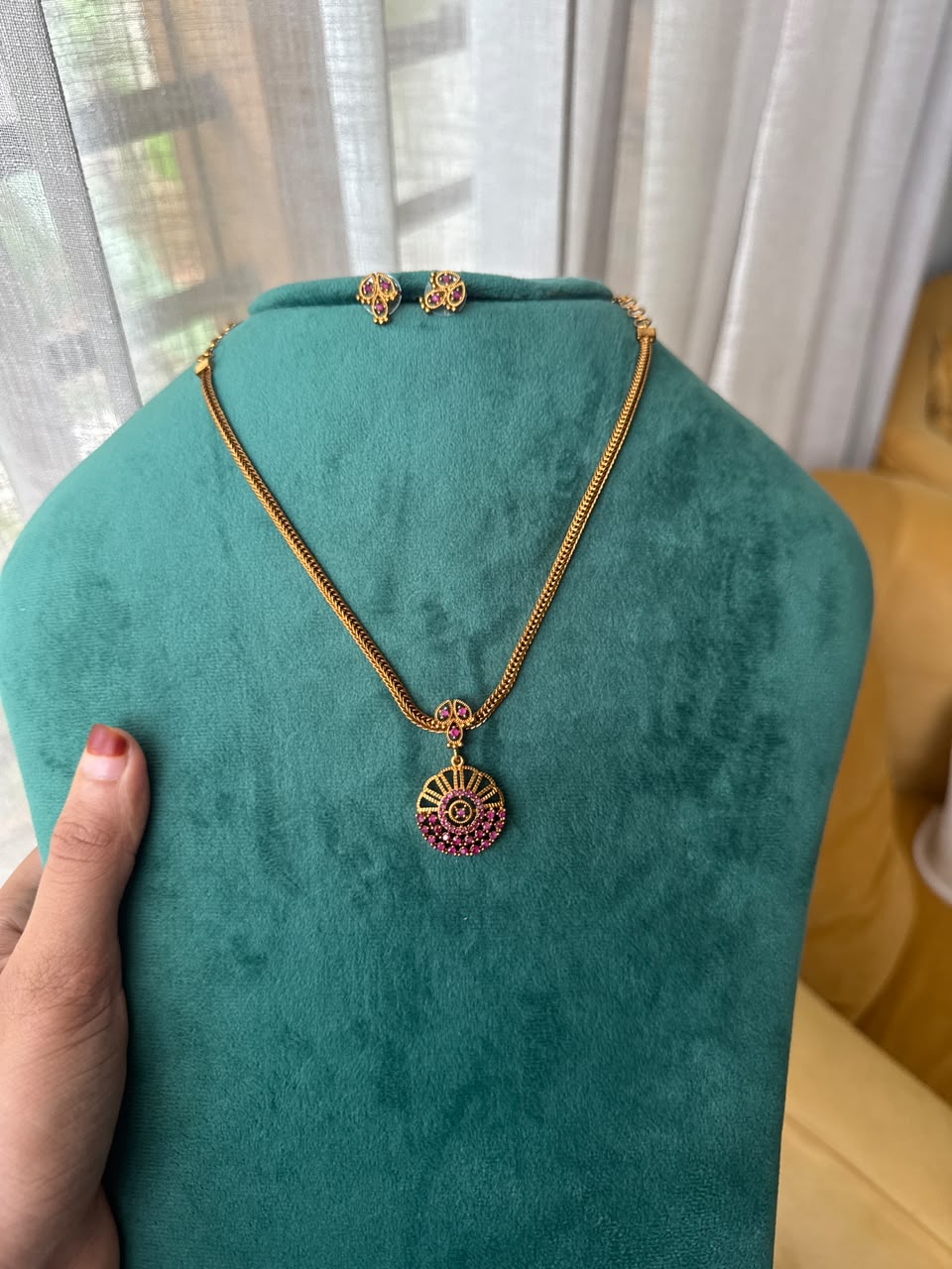 Royal Circle Pendant Set HH171