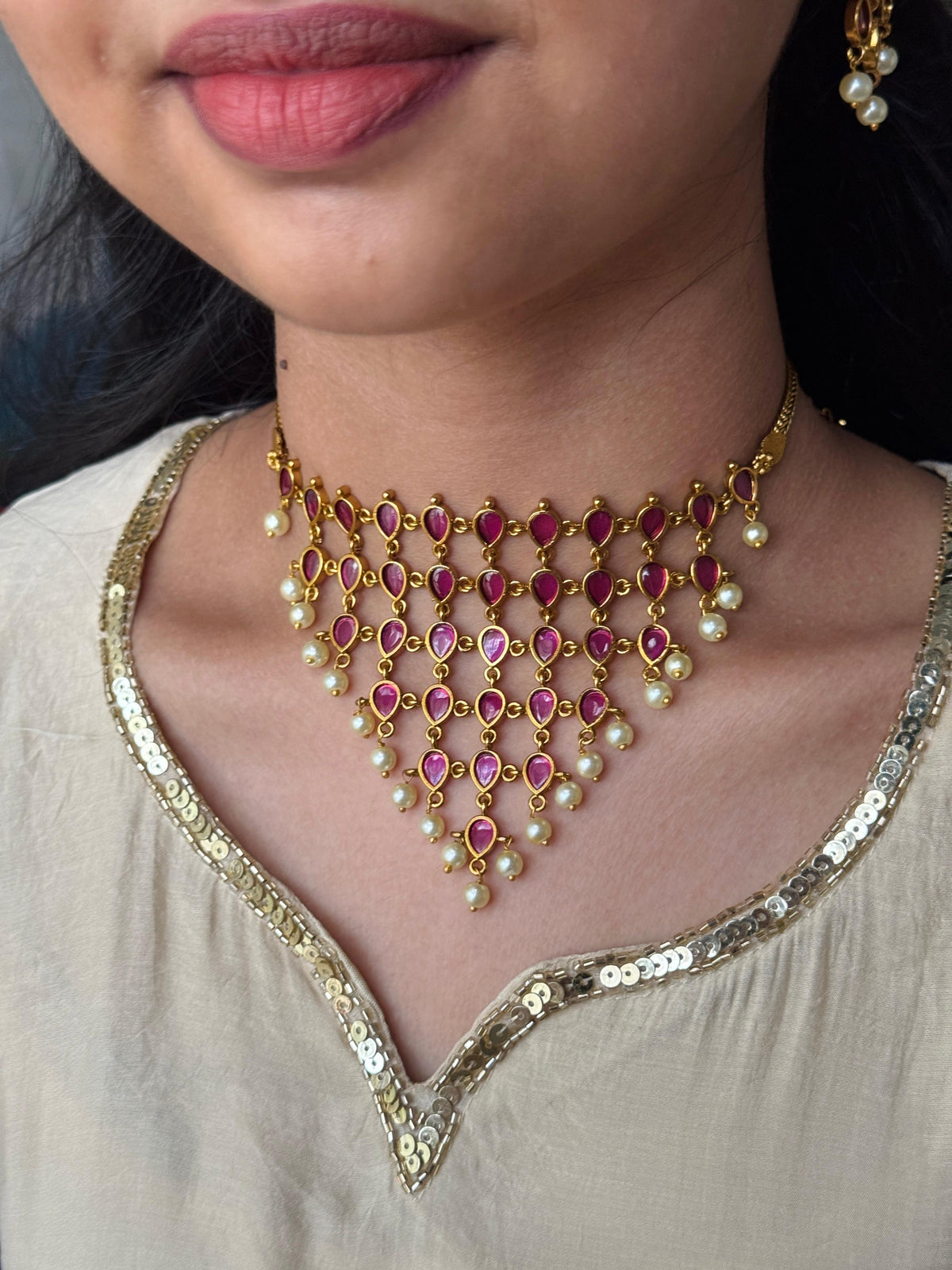 Triangle pearl bead HH175