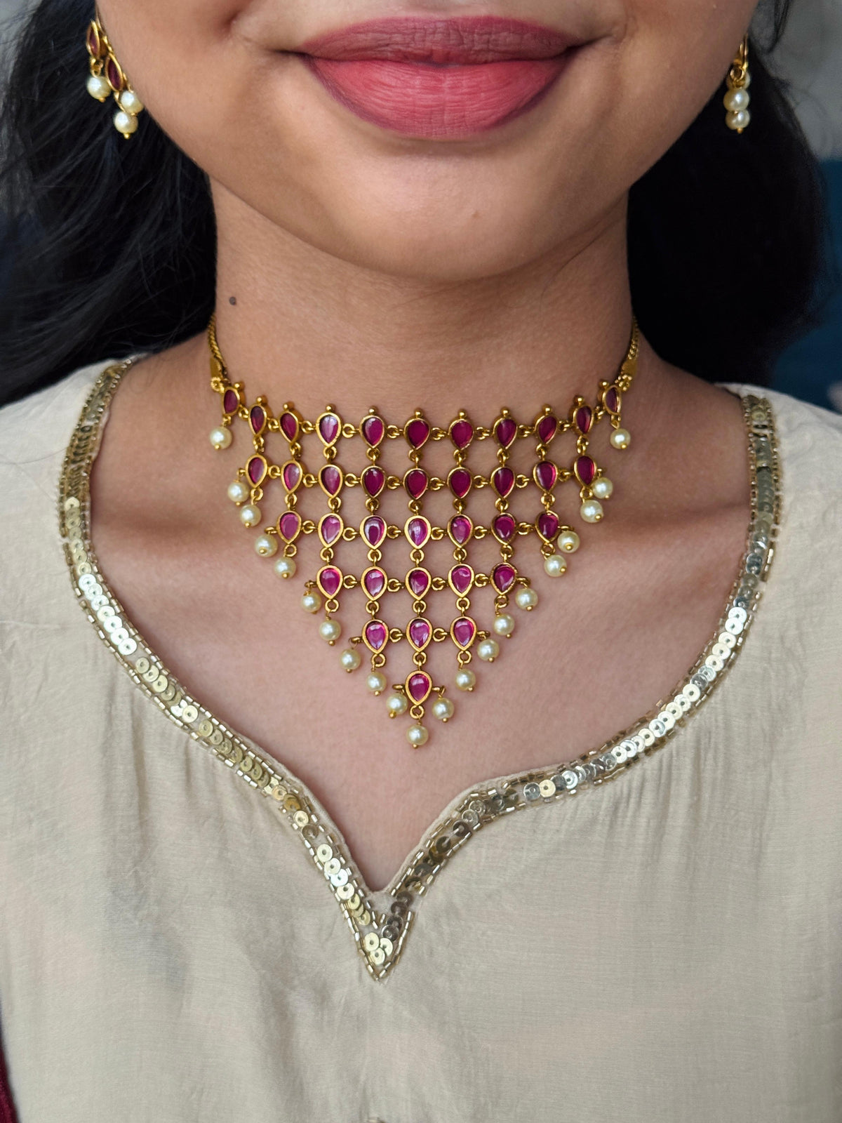 Triangle pearl bead HH175